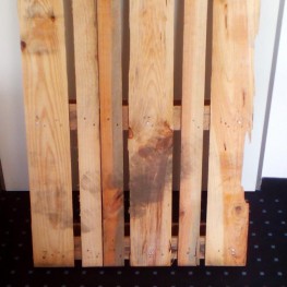 Holzpalette und Holzplatte für Garten, Balkon, Möbelbau, Ablage... 1