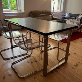 Ikea black table (150x75)