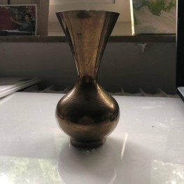 Goldfarbiges Vase  1
