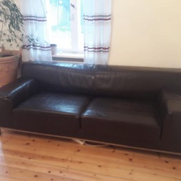 Couch Sofa in braunem Leder 2 Sitzer 2