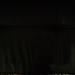 Schwarzes ausziehbares Sofa  1
