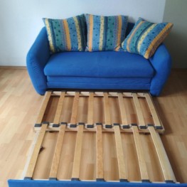 Kleine Couch (2-Sitzer) 1