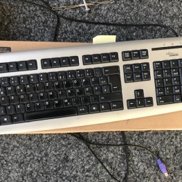 Tastaturen und PC Mouse 1