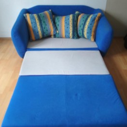 Kleine Couch (2-Sitzer) 2