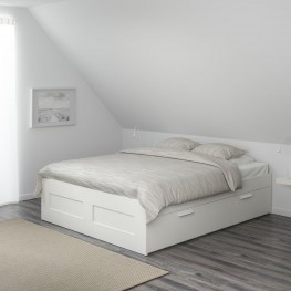 Ikea Bett Brimnes, weiß, 1,80 m Breite, mit Lattenrosten und Matratzen