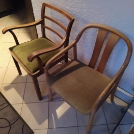 3 Stühle mit Polsterbezug 