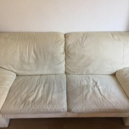 Sofa & Sitzhocker in beige 1