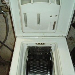 Alte  Waschmaschine Toplader PRIVILEG 2
