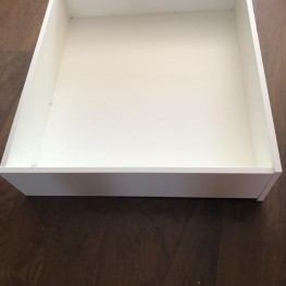 Schublade weiß / Maße: 80(B)x70(T)x20(H)