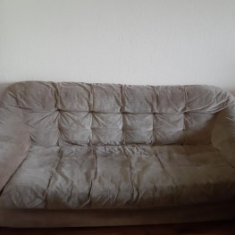 3-Sitzer Sofa und passender Sessel 1