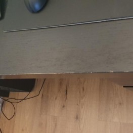 IKEA Schreibtisch schwarz 140cm × 65cm 2