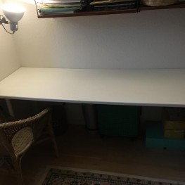 Ikea Schreibtisch 