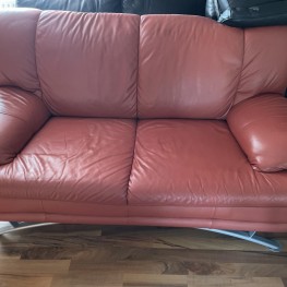 Couch 2 Sitzer  1