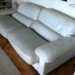 Verschenke Weißes Leder-Sofa  der Fa. Poltrona Frau