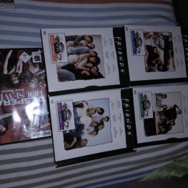 DVD Friends Staffeln 1-24 und PC CD Rom Spiel Desperate Housewives