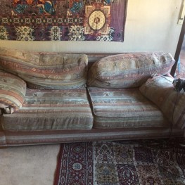 Gebrauchte Couch zu verschenken