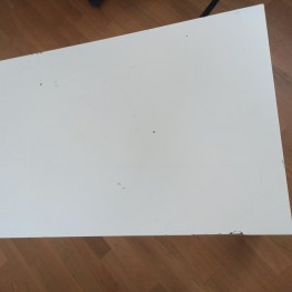 Ikea Couchtisch in weiß 1