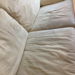 Sofa & Sitzhocker in beige 2