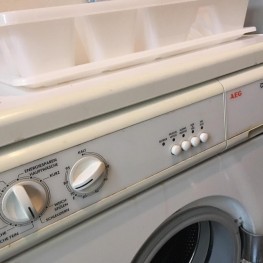 Waschmachine / Washing Machine 1
