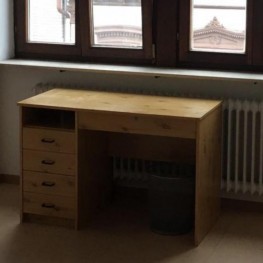 Schreibtisch (Holz)