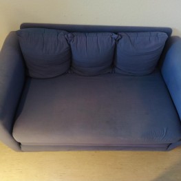 kleines Sofa zu verschenken (Selbstabholung) 1