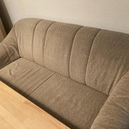 Gemütliches Sofa zu VERSCHENKEN 