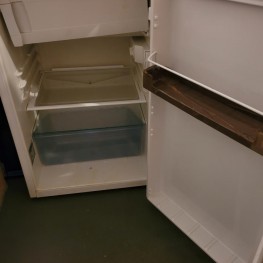 Funktionierender Kühlschrank abzugeben