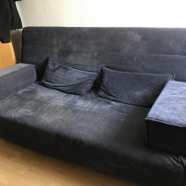 IKEA Bed Sofa  /  Schreibtisch / kleine Schrankwand für Fernseher geeignet"