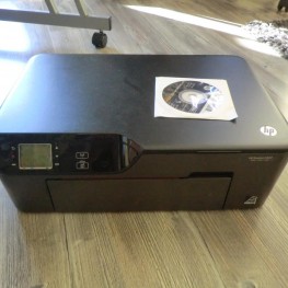 Drucker HP Deskjet 3520  1