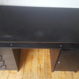 Schreibtisch schwarz (126x55x75cm) 1
