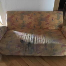 Gemütliche Couch 1