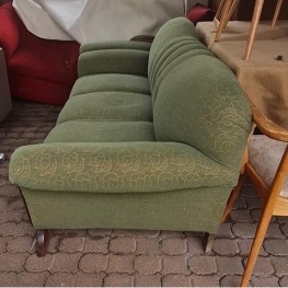 Schwungvolles Sofa vermutl. aus Art Deco Zeit in Grün 1
