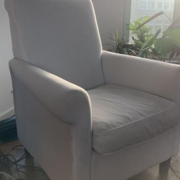 weißer IKEA Sessel / gratis / Ohne Bezug 
