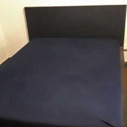 IKEA-Bett mit Lattenrost