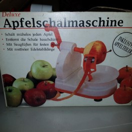 Apfelschälmaschine