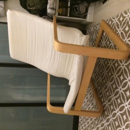 Reperaturbedürftiger IKEA Stuhl Modell Poäng