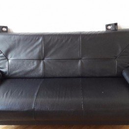 Schwarze 3er Couch in gutem Zustand 