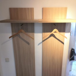 2x Garderobenpaneel aus Holz 