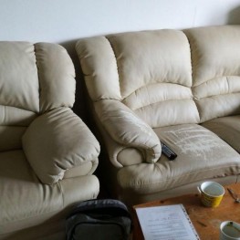 Nette Couch sucht neuen Besitzer