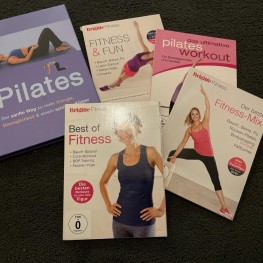 Fitness-DVD's und Pilates-Buch 