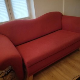 Rotes Sofa zu verschenken 2