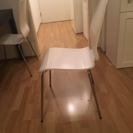 Vier weiße Stühle GILBERT von IKEA abzugeben 2