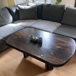 Holztisch fürs Wohnzimmer zum Abholen 2